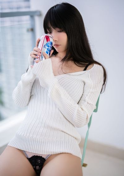 边摸边吃奶边做的视频免费_剧情片高清完整版