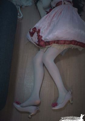日本边吃奶边摸边做在线视频_超清高清在线
