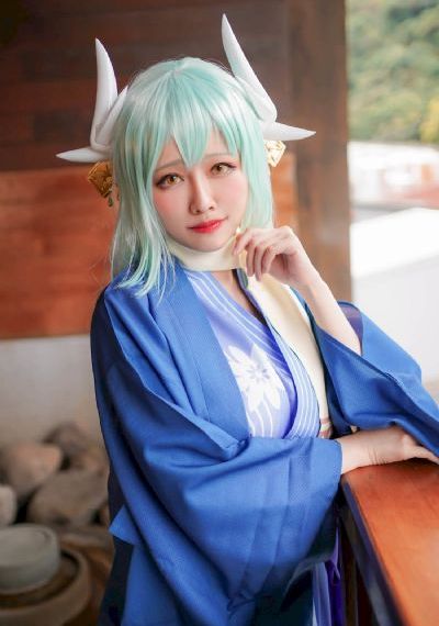 免费久久99精品一二三区_神马影院