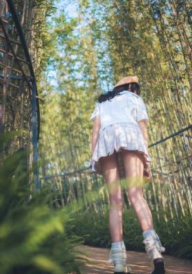 色视频在线_高清高清完整版播放